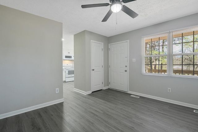 558 Horseshoe Road, Fayetteville, NC 28303