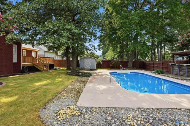 2302 Cumberland Place SW, Decatur, AL 35603