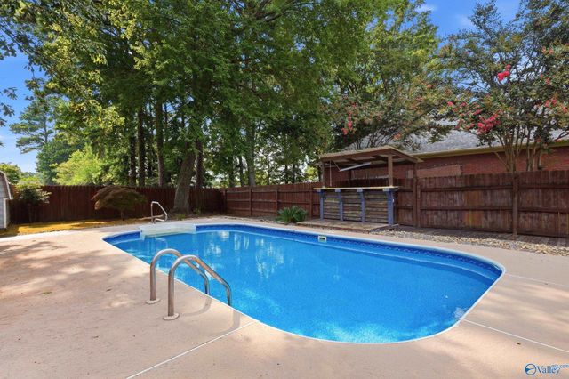 2302 Cumberland Place SW, Decatur, AL 35603