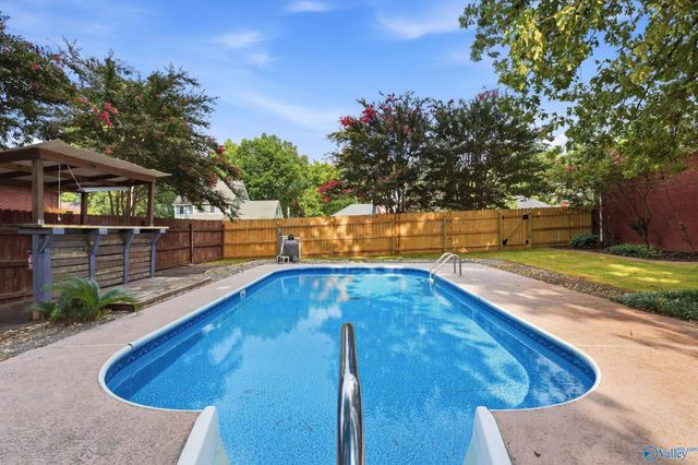 2302 Cumberland Place SW, Decatur, AL 35603