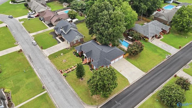 2302 Cumberland Place SW, Decatur, AL 35603