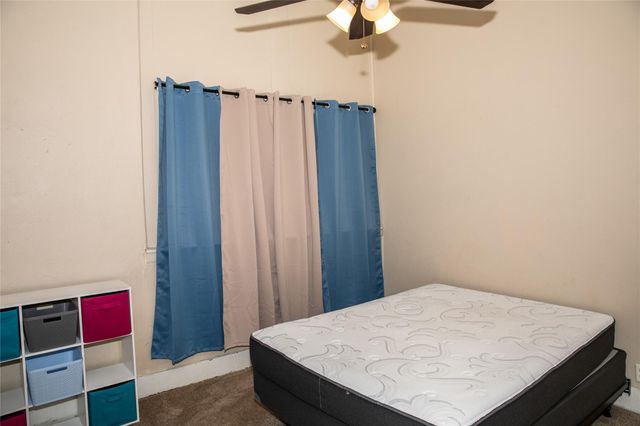 515 N Colorado Street, Burton, TX 77835