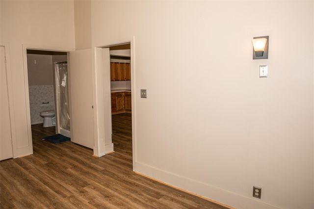 515 N Colorado Street, Burton, TX 77835