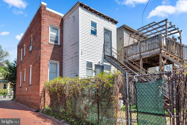 1016 IRVING ST NW, Washington, DC 20010