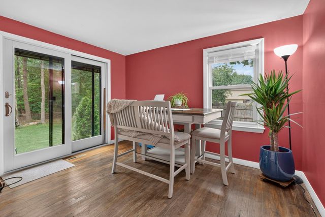 16 East Chamberlain Road, Merrimack, NH 03054