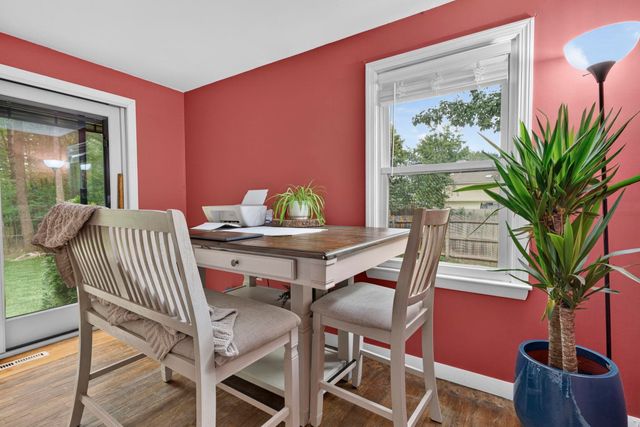 16 East Chamberlain Road, Merrimack, NH 03054