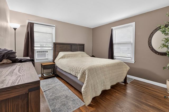 16 East Chamberlain Road, Merrimack, NH 03054