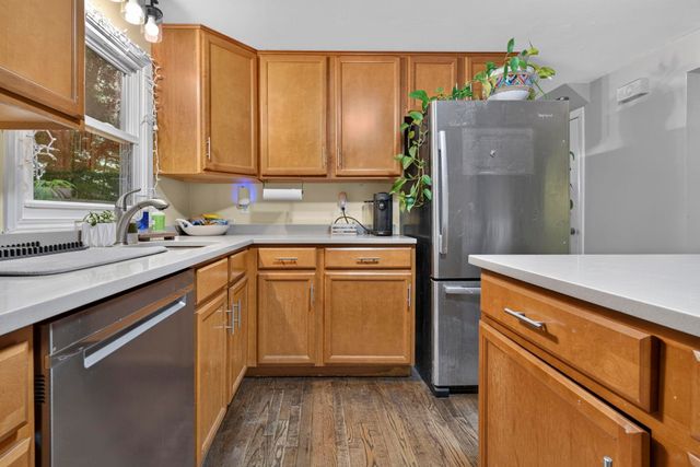 16 East Chamberlain Road, Merrimack, NH 03054