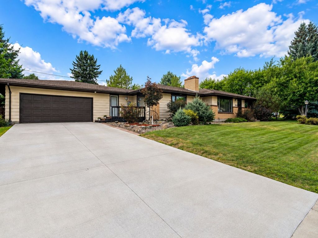 1404 34th Street S, Great Falls, MT 59405 photo 2