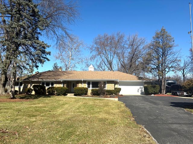 17w120 Woodland Avenue, Bensenville, IL 60106