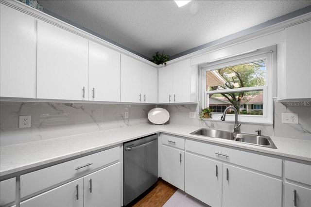 8720 SW 97TH STREET F, Ocala, FL 34481