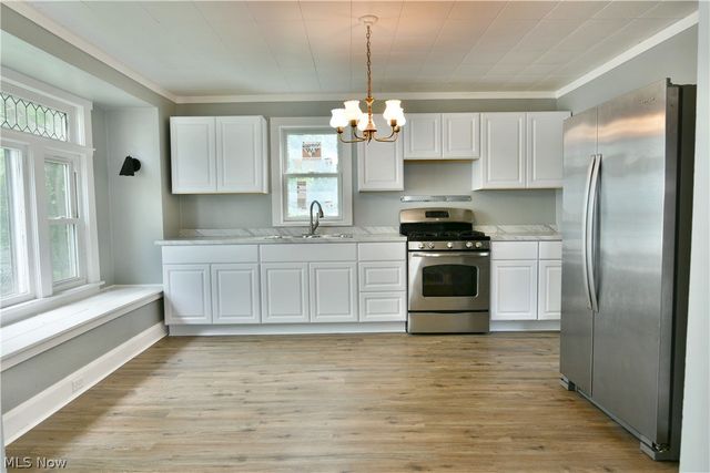 343 E Liberty Street, Girard, OH 44420
