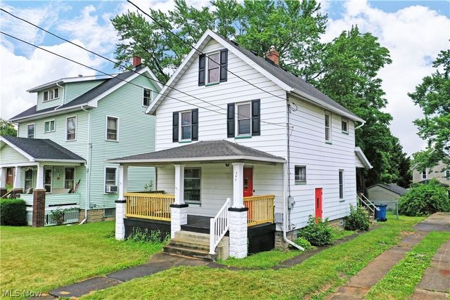 343 E Liberty Street, Girard, OH 44420