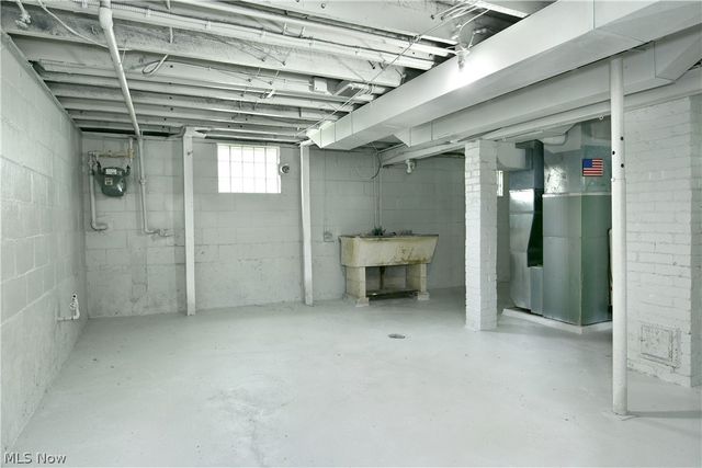 343 E Liberty Street, Girard, OH 44420