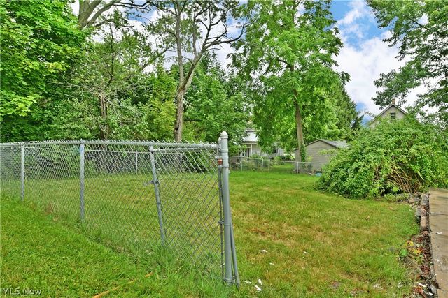 343 E Liberty Street, Girard, OH 44420