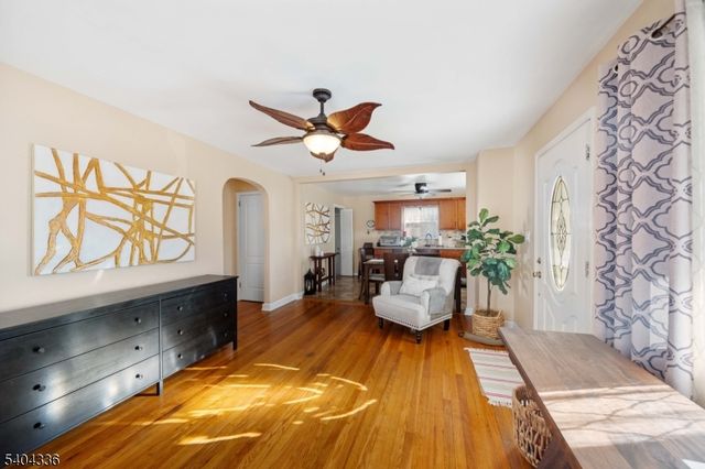 38 Pallant Ave, Linden City, NJ 07036