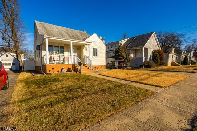 38 Pallant Ave, Linden City, NJ 07036