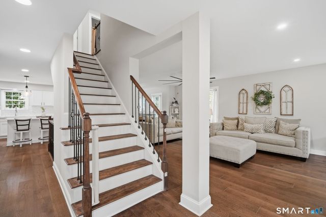 1277 Rubber Avenue, Naugatuck, CT 06770