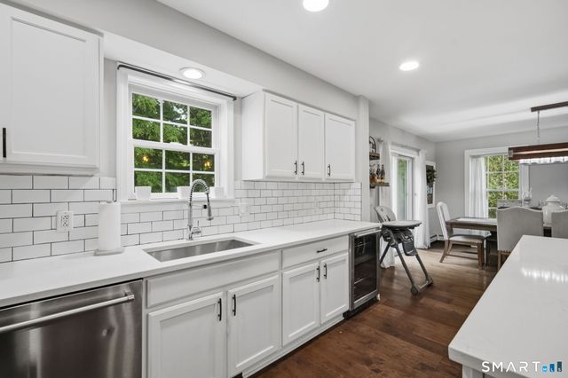 1277 Rubber Avenue, Naugatuck, CT 06770