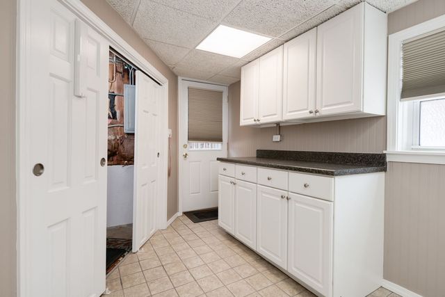 8929 National Avenue, Morton Grove, IL 60053