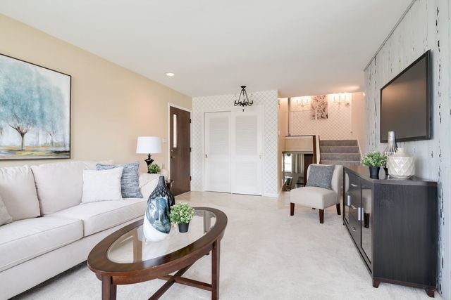 8929 National Avenue, Morton Grove, IL 60053