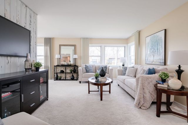 8929 National Avenue, Morton Grove, IL 60053