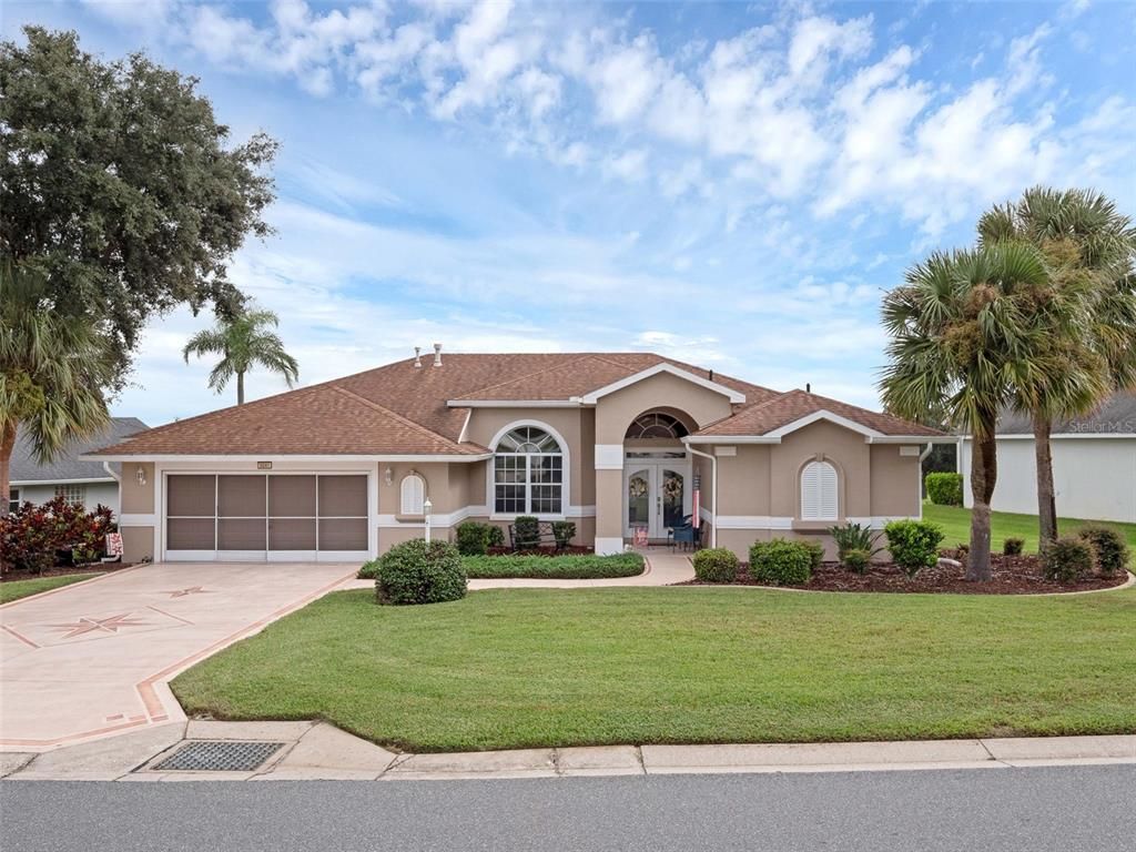 Image 1 of property listing at 5041 SAINT ANDREWS ARCADE, Leesburg, FL 34748