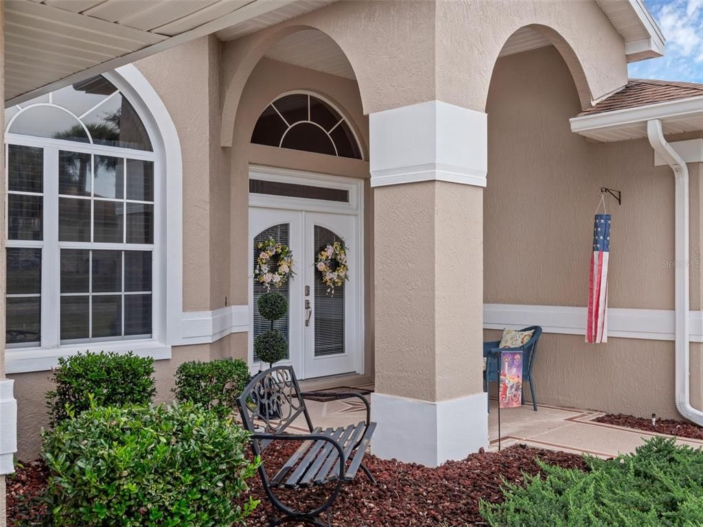 Image 3 of property listing at 5041 SAINT ANDREWS ARCADE, Leesburg, FL 34748