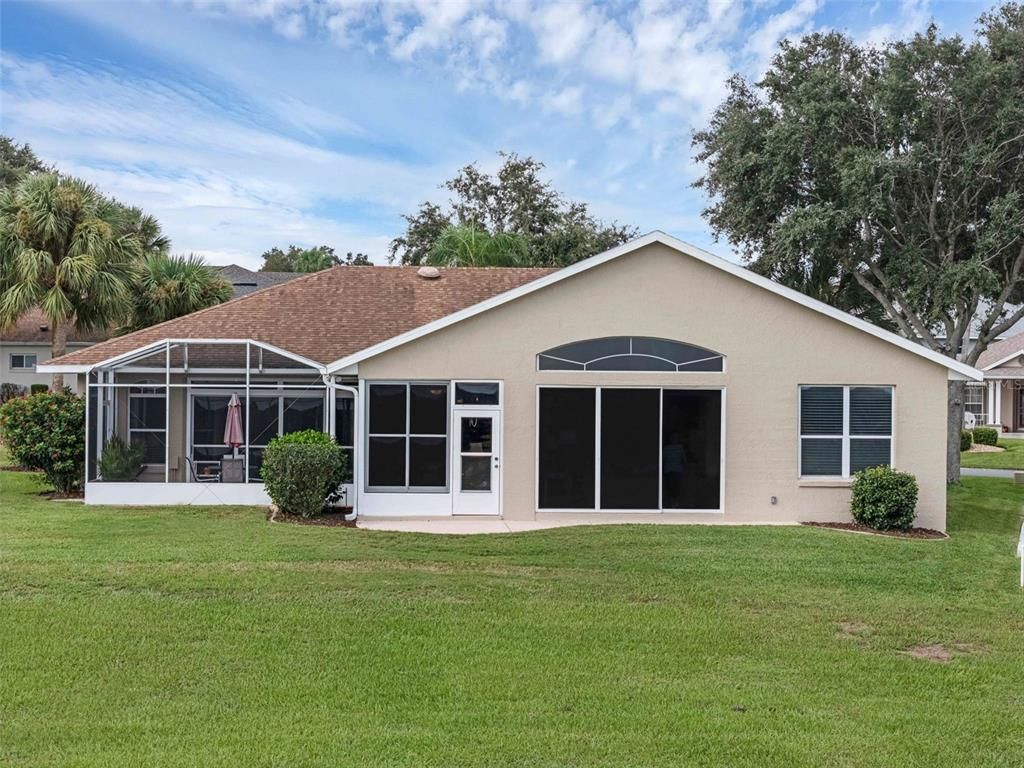 Image 36 of property listing at 5041 SAINT ANDREWS ARCADE, Leesburg, FL 34748
