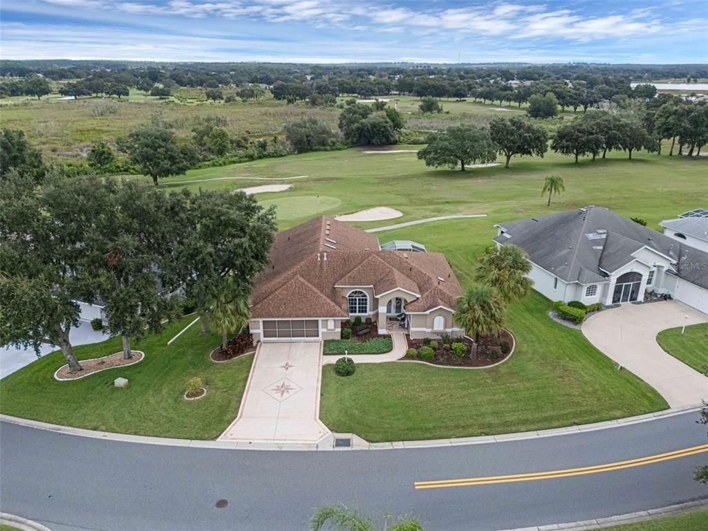 Image 40 of property listing at 5041 SAINT ANDREWS ARCADE, Leesburg, FL 34748