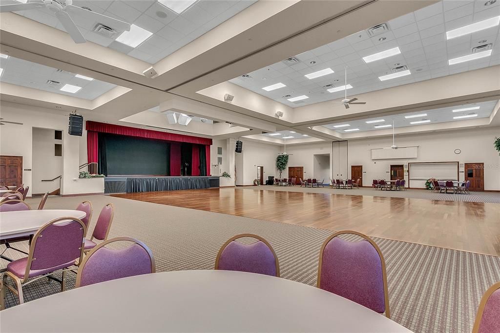 Image 55 of property listing at 5041 SAINT ANDREWS ARCADE, Leesburg, FL 34748