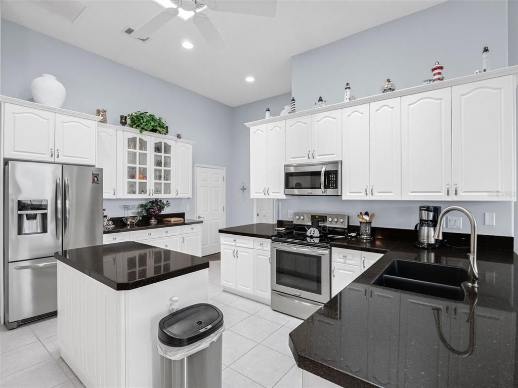 Image 9 of property listing at 5041 SAINT ANDREWS ARCADE, Leesburg, FL 34748