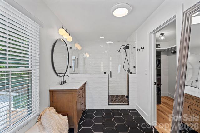 1642 Longfellow Street, Charlotte, NC 28205