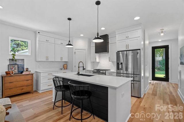 1642 Longfellow Street, Charlotte, NC 28205