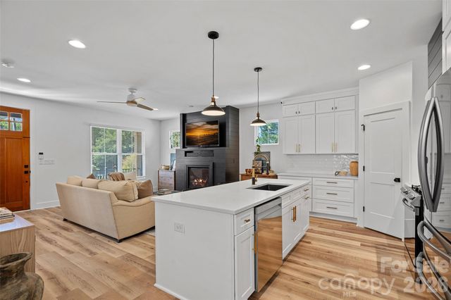 1642 Longfellow Street, Charlotte, NC 28205