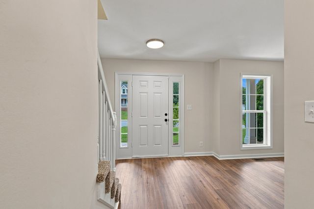 2275 Yeager Dr, Clarksville, TN 37040