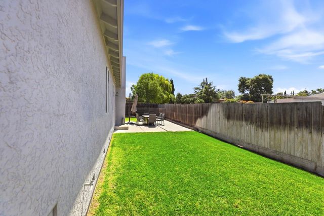1461 El Cerro Drive, Hollister, CA 95023