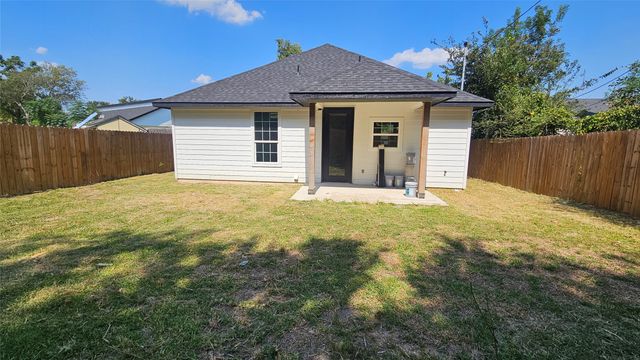 2510 Camel Court, Dallas, TX 75241