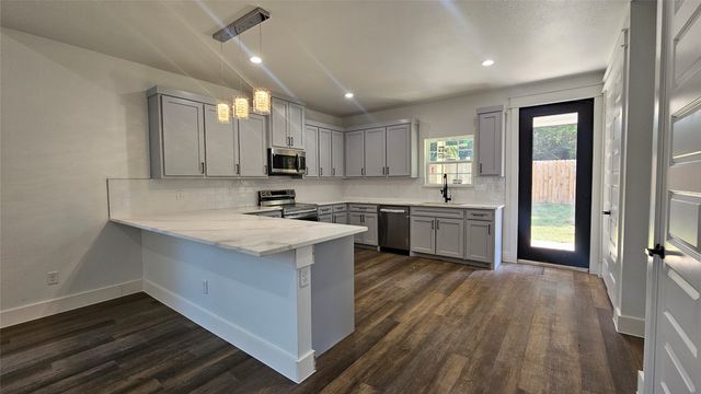 2510 Camel Court, Dallas, TX 75241