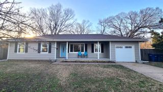 1923 Robbins St, Augusta, KS 67010