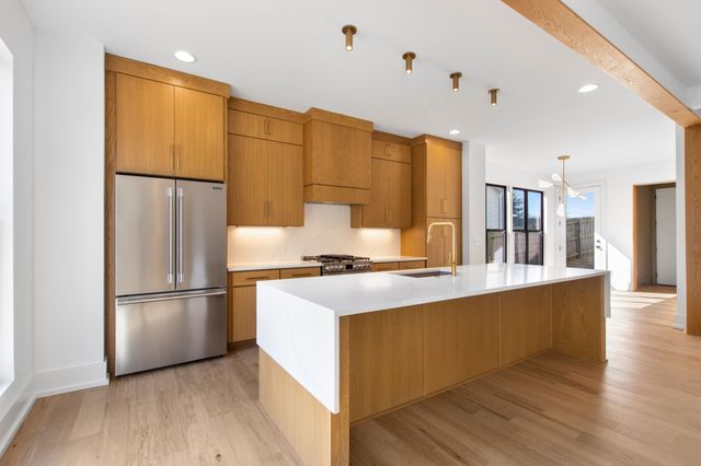 108A N 9th St, Nashville, TN 37206