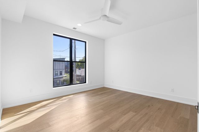 108A N 9th St, Nashville, TN 37206