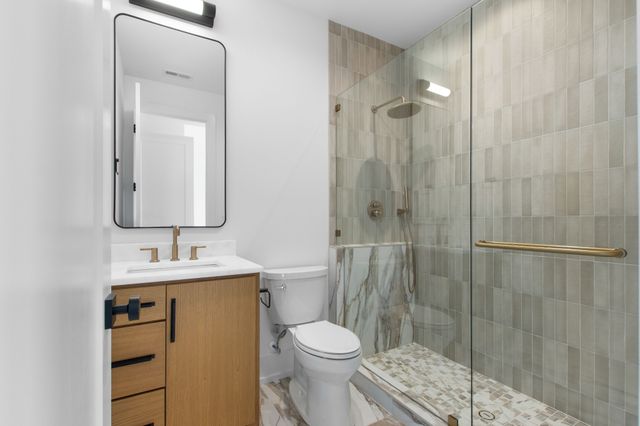 108A N 9th St, Nashville, TN 37206