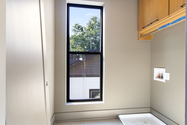 108A N 9th St, Nashville, TN 37206
