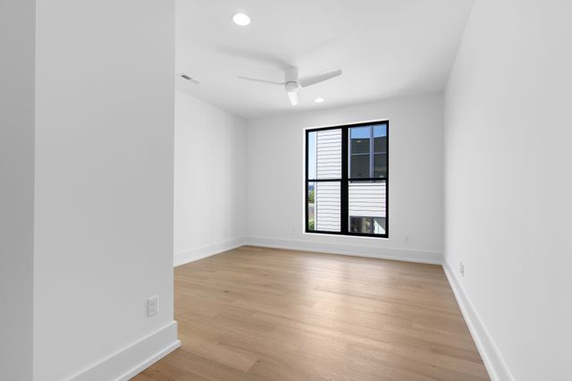 108A N 9th St, Nashville, TN 37206