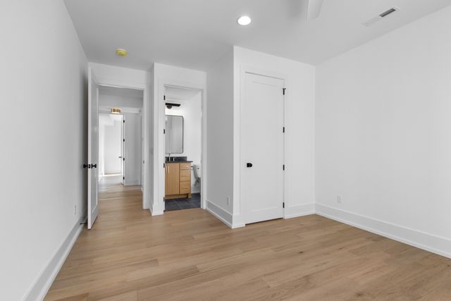 108A N 9th St, Nashville, TN 37206