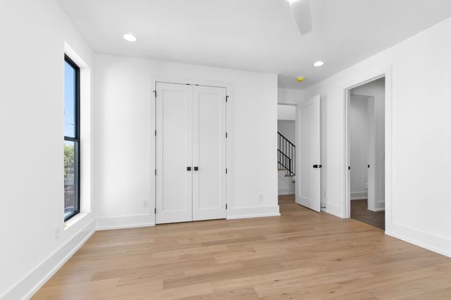 108A N 9th St, Nashville, TN 37206