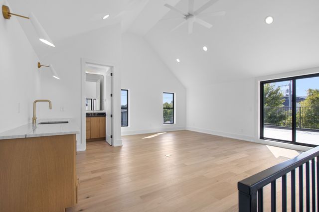 108A N 9th St, Nashville, TN 37206