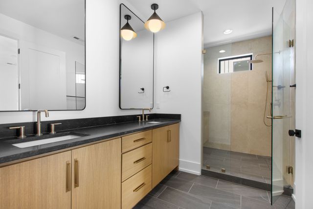 108A N 9th St, Nashville, TN 37206