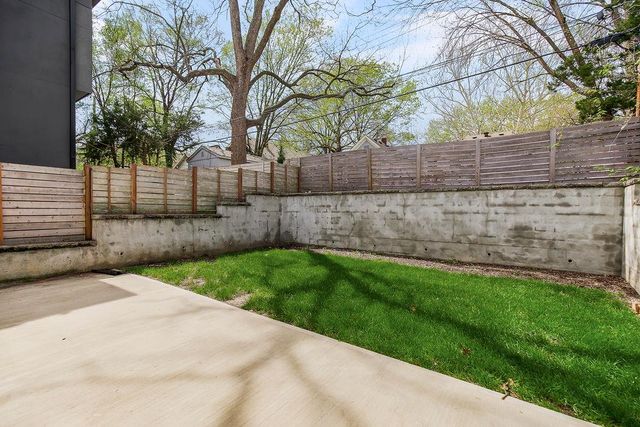 4536 Mercier Street, Kansas City, MO 64111